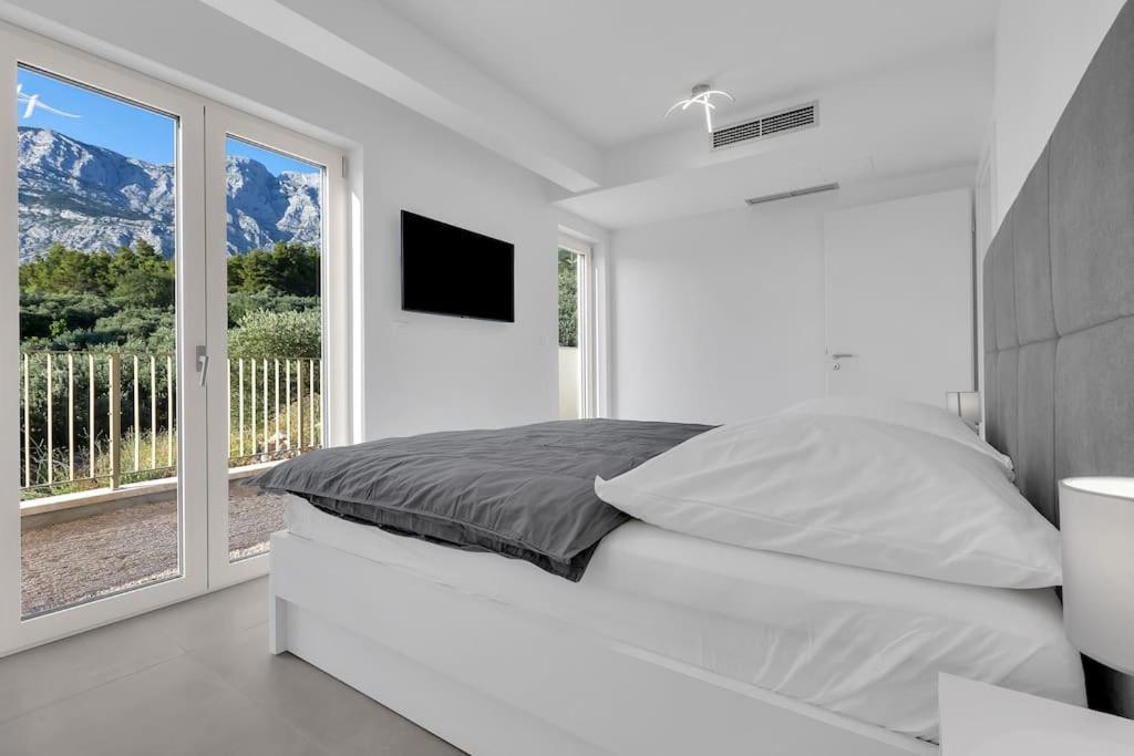 Apartman Delux With Private Pool - Makarska Exklusiv Tučepi Exterior foto